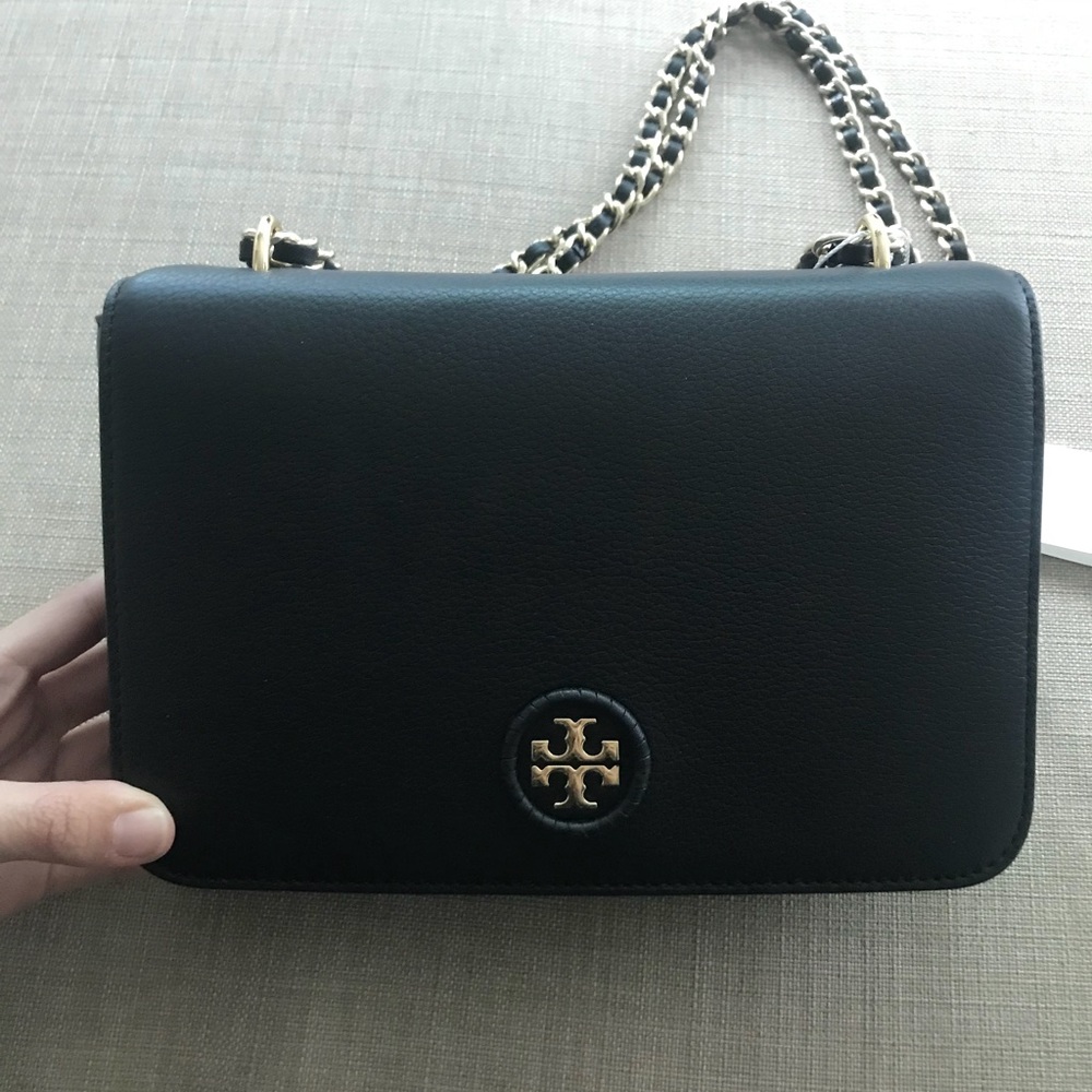  DELETING TOMORROW  Tory Burch chain bag